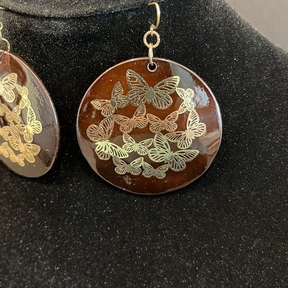 Brown Disc Earrings with Gold Butterfly Designs - Picture 3 of 5